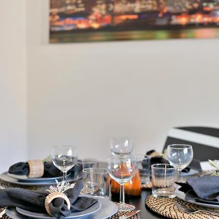 Daire Sunny, New Flat With Open View, In The Heart Of Ostend And Close To The Fishing Port Oostende